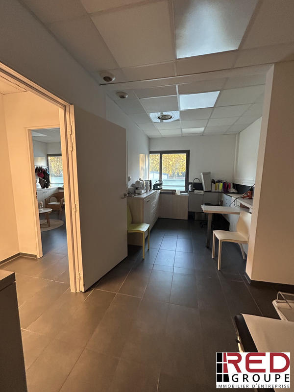 Bureau - 122 m²