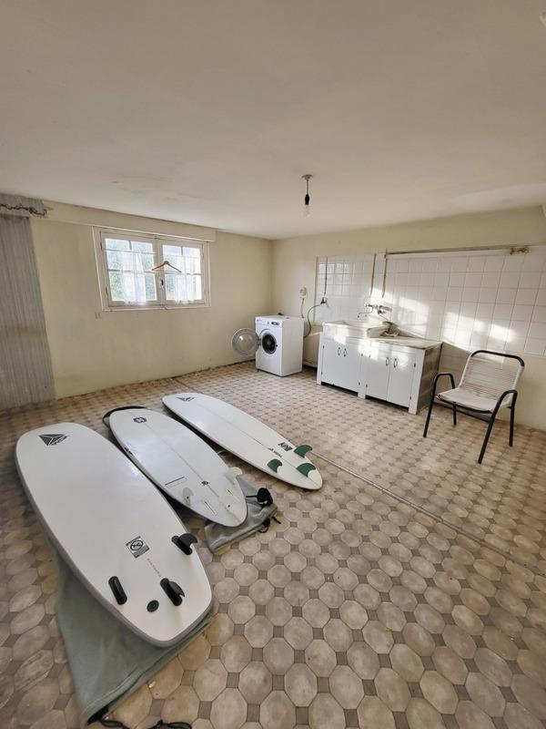 Maison - 138 m² - 9 pièces