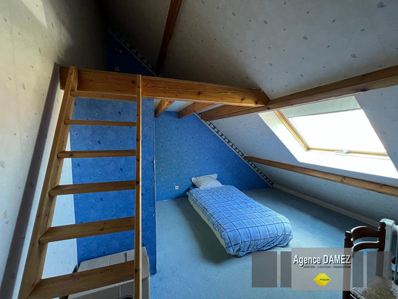 Maison - 228 m² - 9 pièces