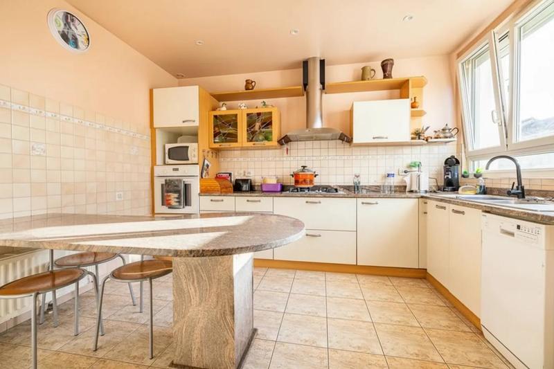 Maison - 99 m² - 3 pièces