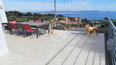 Villa - 250 m² - 8 pièces