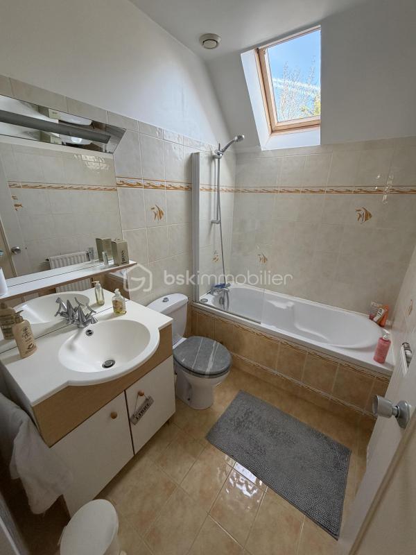 Maison - 167 m² - 7 pièces