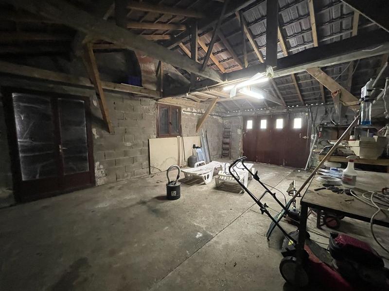 Maison traditionnelle - 245 m² - 6 pièces