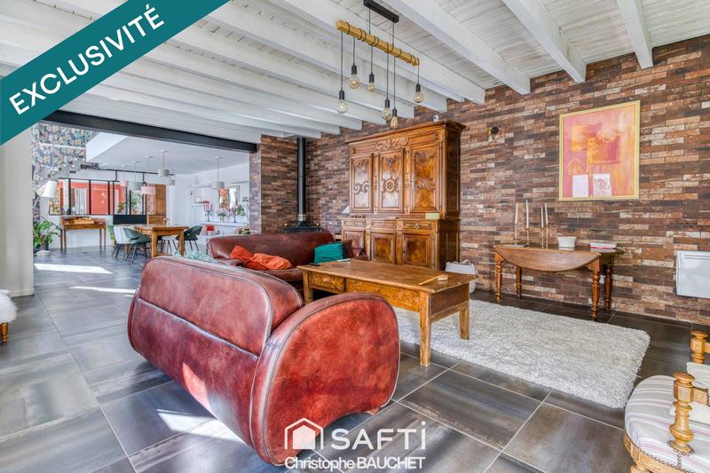 Maison - 252 m² - 5 pièces