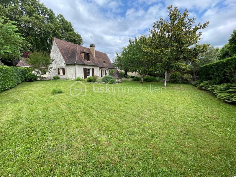 Propriété - 167 m² - 6 pièces