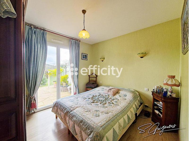 Pavillon - 165 m² - 6 pièces