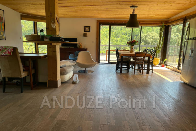 Maison - 207 m² - 7 pièces