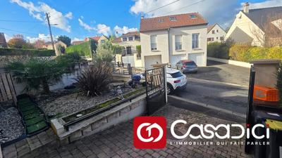 Maison - 128 m² - 7 pièces