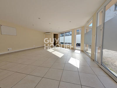 Local commercial - 57 m² - 2 pièces