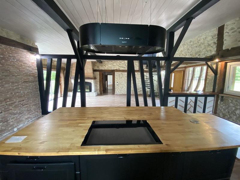 Maison en pierre - 260 m² - 8 pièces