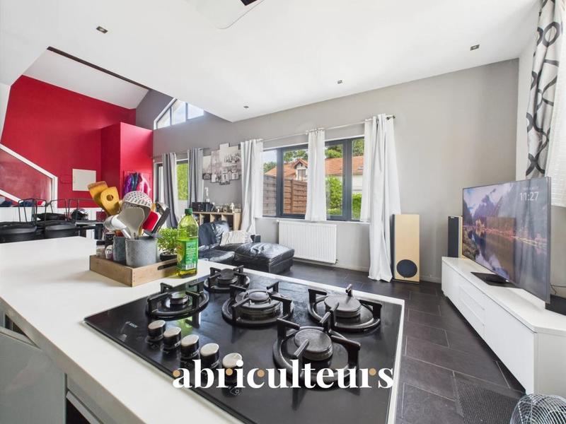 Appartement ancien - 117 m² - 6 pièces