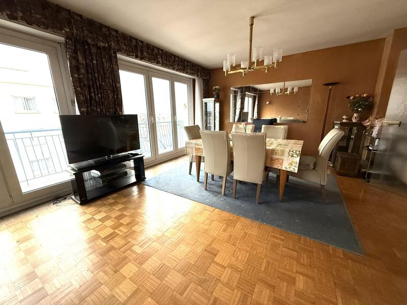 Appartement - 93 m² - 4 pièces