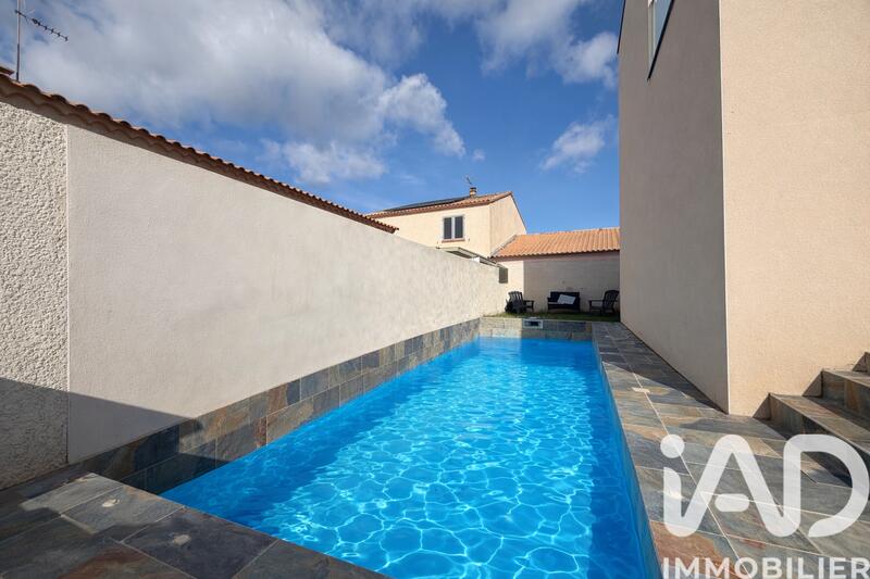 Maison - 111 m² - 4 pièces