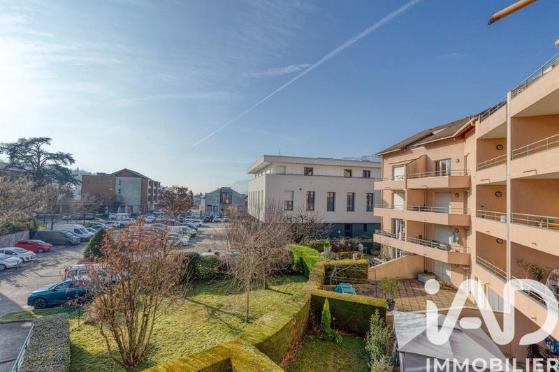 Appartement - 82 m² - 4 pièces