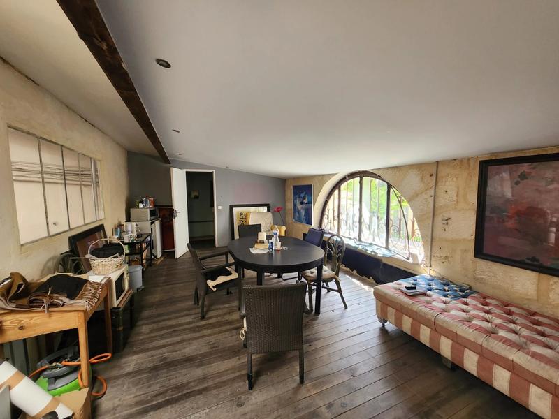 Entrepôt - 750 m² - 5 pièces