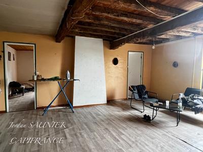 Maison traditionnelle - 157 m² - 6 pièces