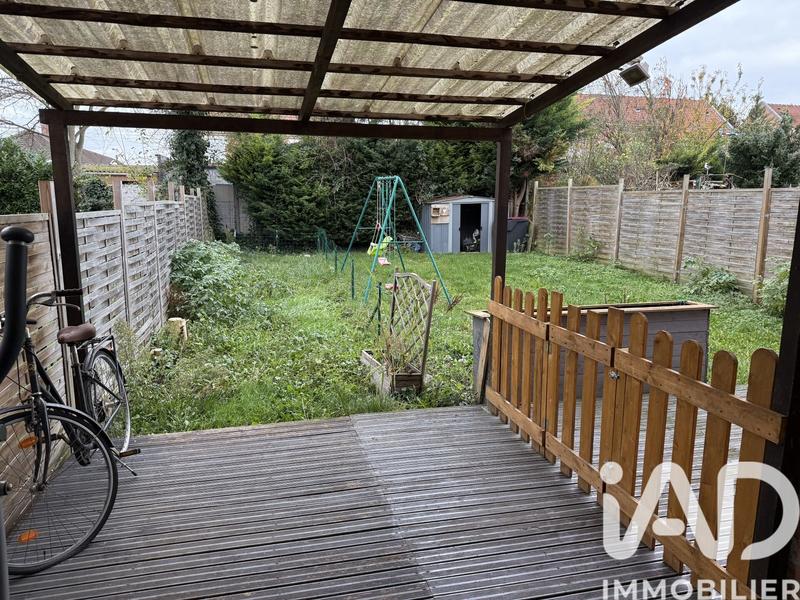 Maison - 93 m² - 5 pièces