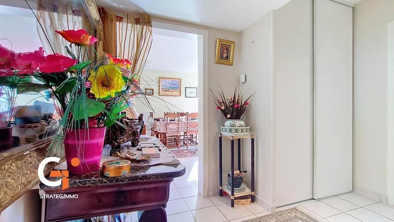 Appartement - 92 m² - 5 pièces