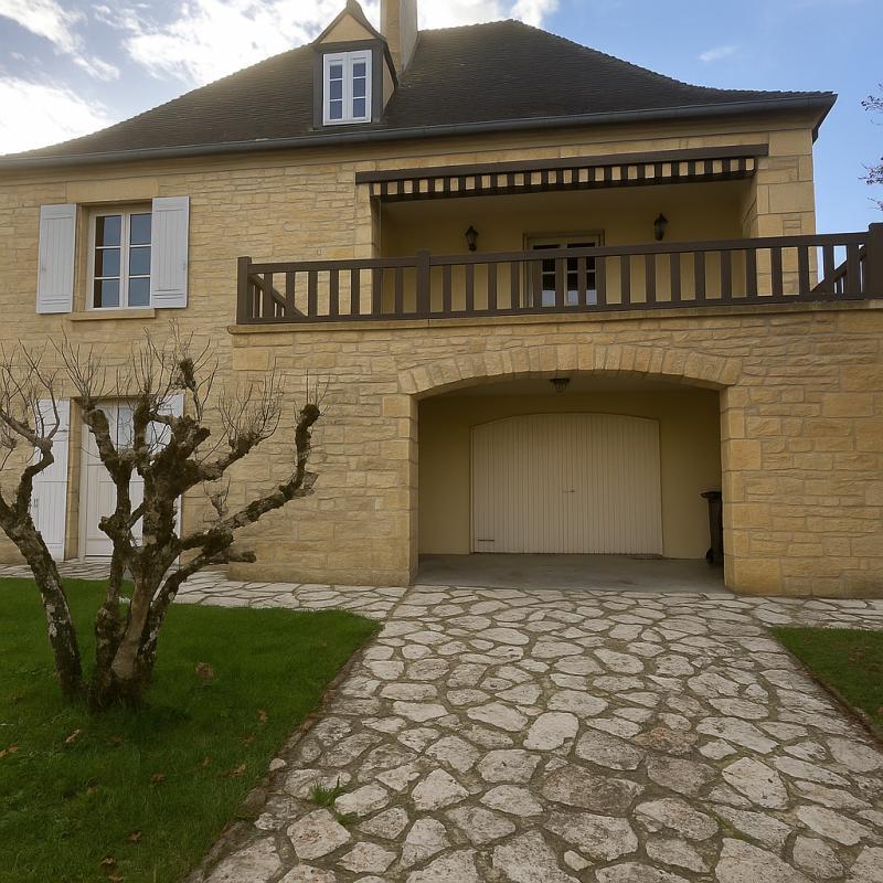 Maison - 136 m² - 5 pièces