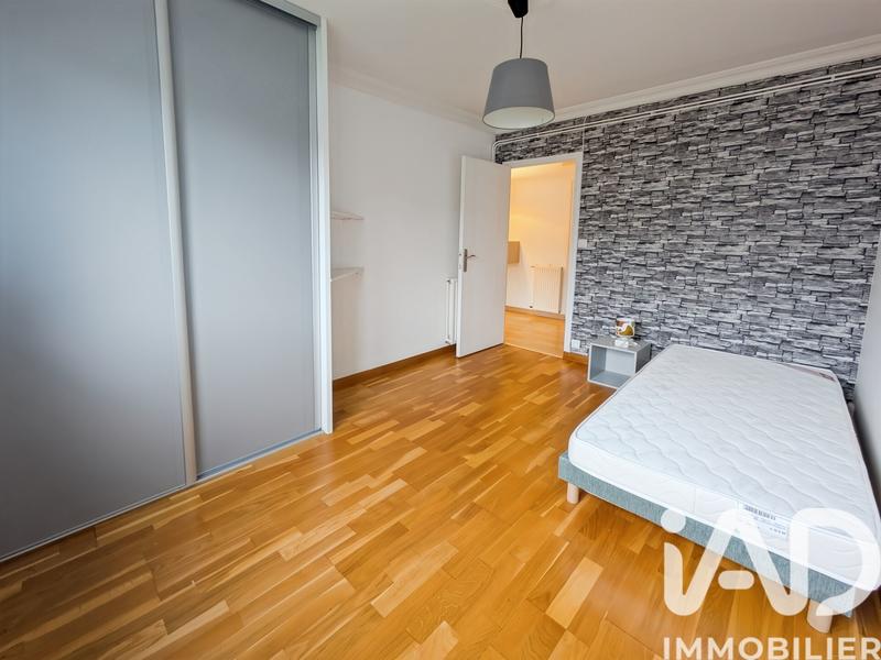Appartement - 81 m² - 5 pièces