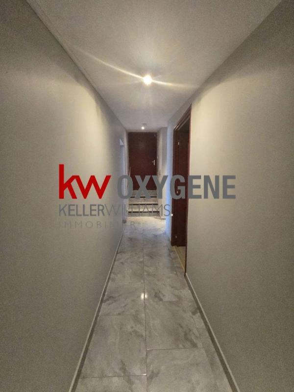 Maison - 215 m² - 9 pièces