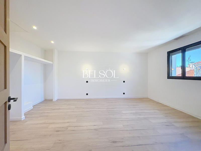 Villa - 250 m² - 7 pièces