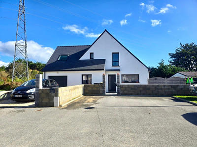 Maison - 122 m² - 6 pièces