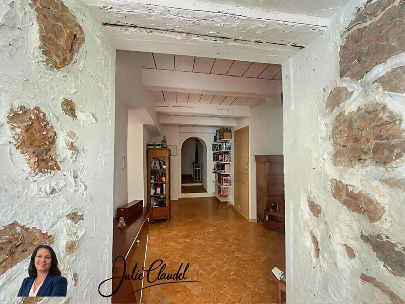 Maison - 274 m² - 9 pièces