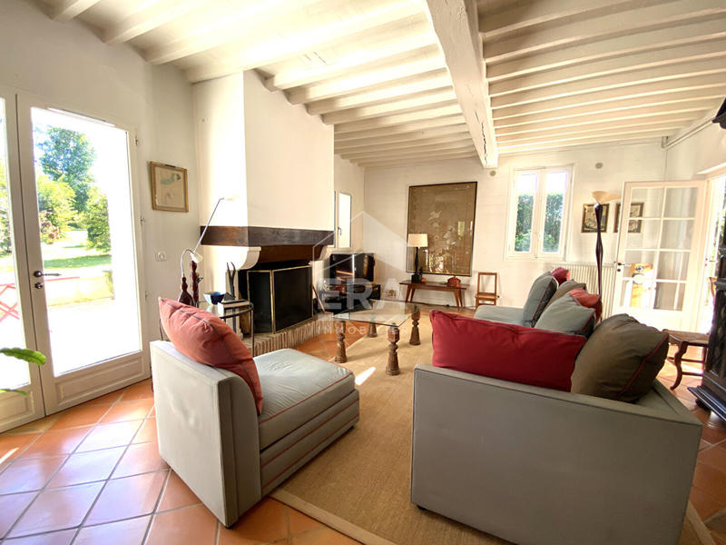Maison - 180 m² - 7 pièces