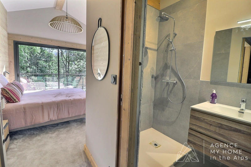 Maison - 180 m² - 5 pièces