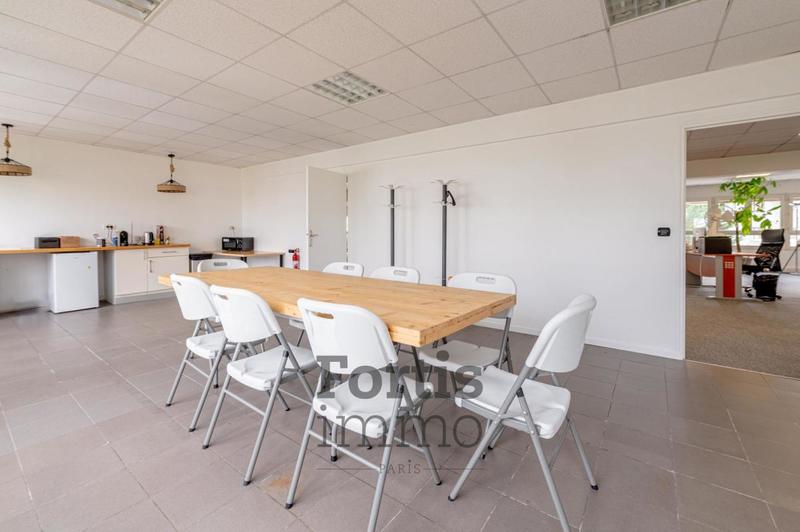 Bureau - 547 m² - 8 pièces