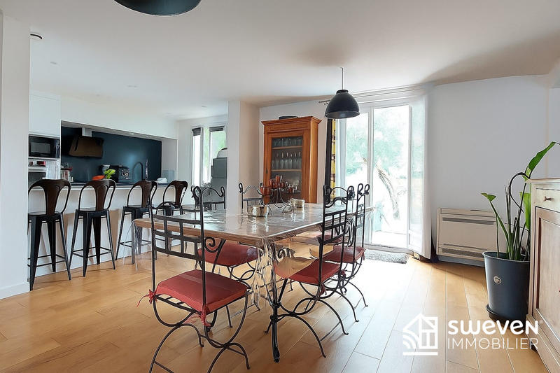 Maison - 130 m² - 5 pièces