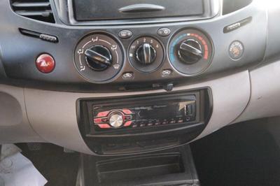Mitsubishi L200 2.5 136 4x4 Simple Cabine