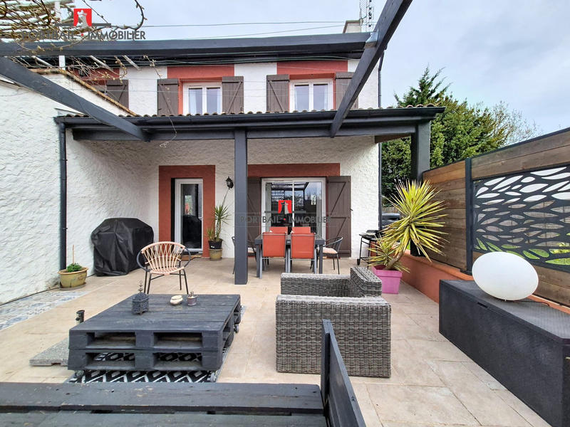 Maison traditionnelle - 100 m² - 4 pièces