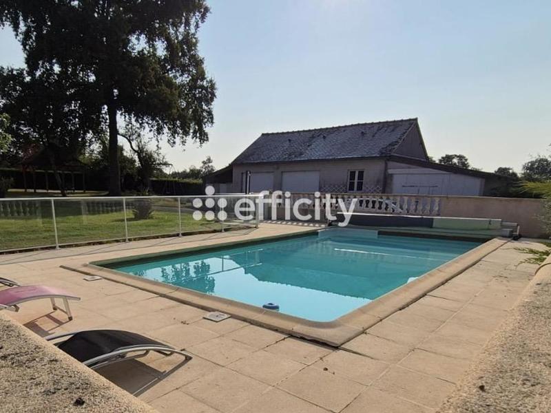 Maison - 175 m² - 9 pièces