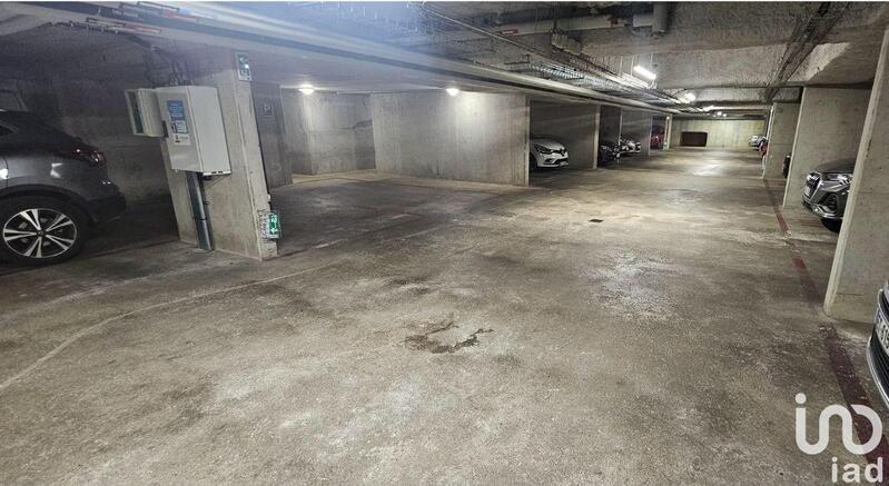 Parking - 12 m²