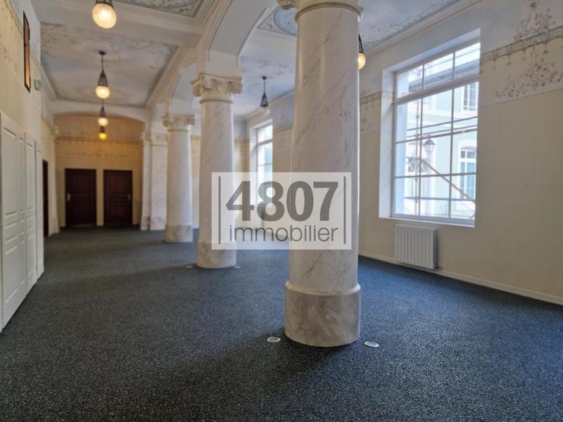 Appartement - 188 m² - 5 pièces