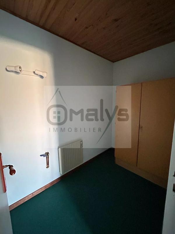 Maison - 180 m² - 7 pièces