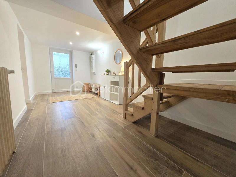 Maison - 95 m² - 5 pièces