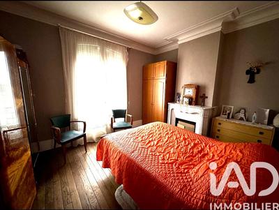 Maison - 153 m² - 8 pièces