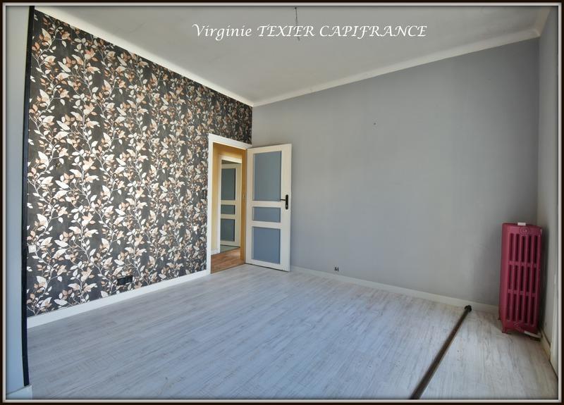 Immeuble - 437 m² - 11 pièces