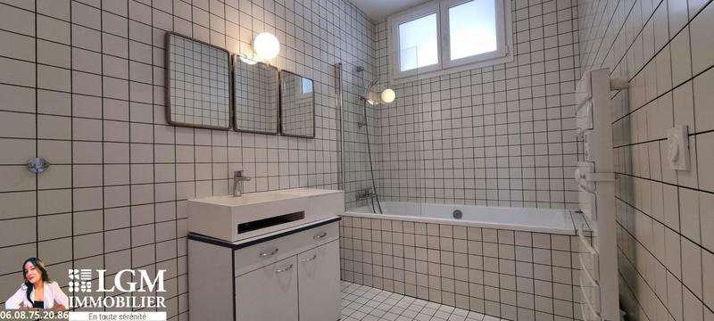 Appartement - 90 m² - 3 pièces