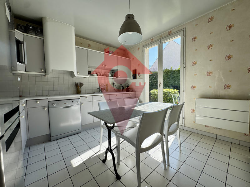 Maison - 159 m² - 7 pièces