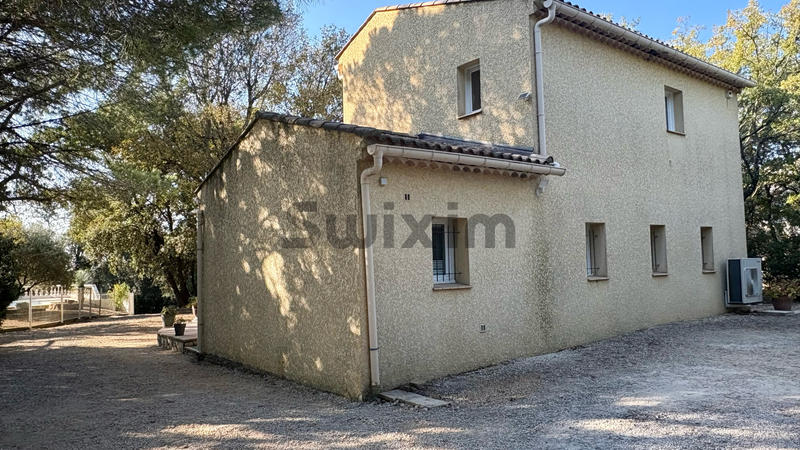 Villa - 152 m² - 4 pièces