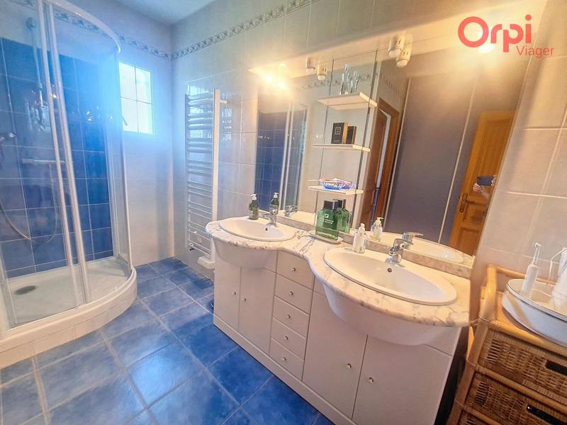 Maison - 199 m² - 7 pièces