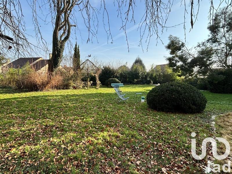 Maison - 238 m² - 9 pièces