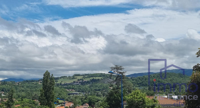 Appartement - 90 m² - 4 pièces