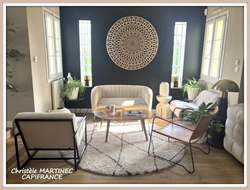 Maison - 226 m² - 7 pièces