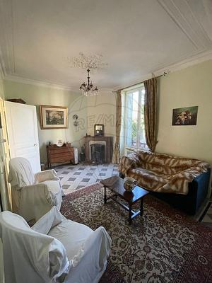 Maison - 93 m² - 5 pièces