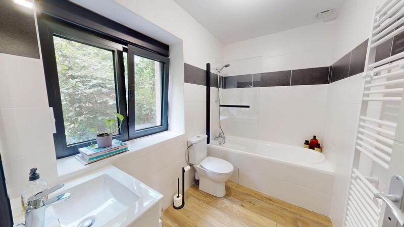 Maison - 100 m² - 4 pièces